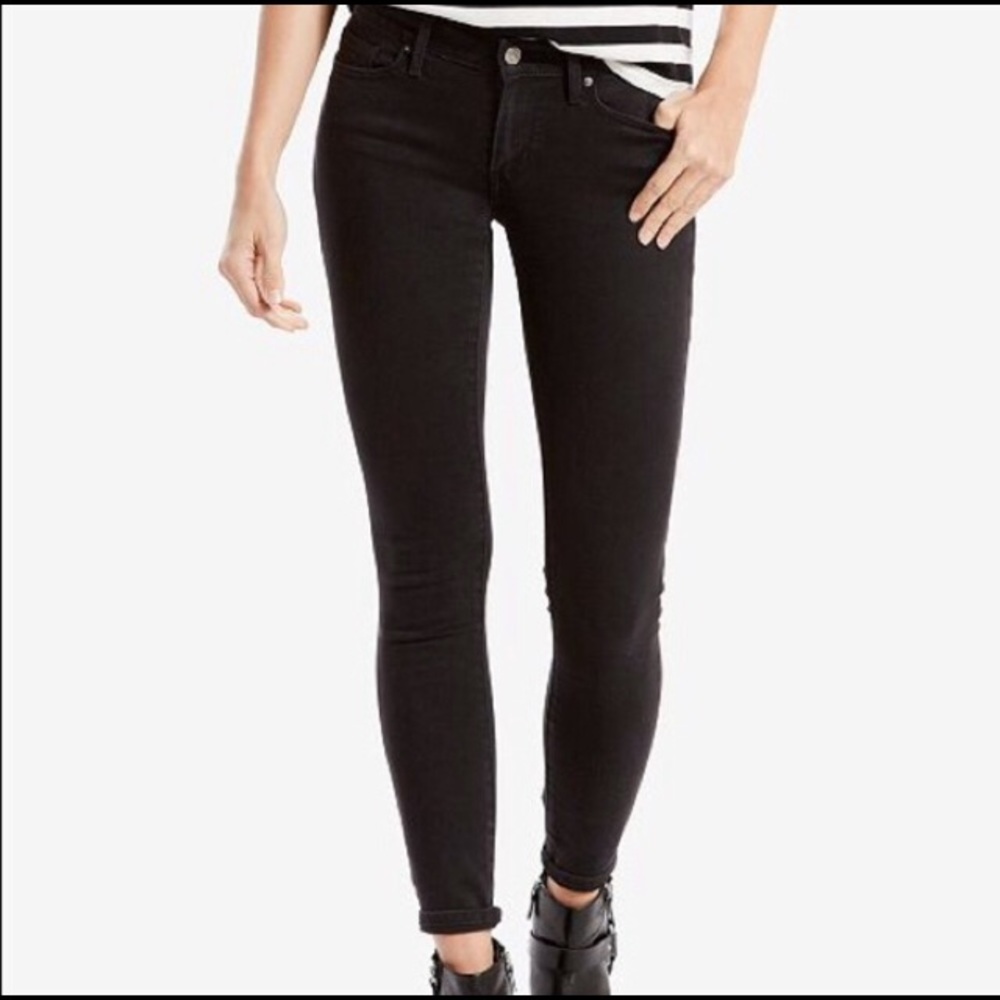 Levi’s 711 Black Skinny Jeans Size 25 EUC